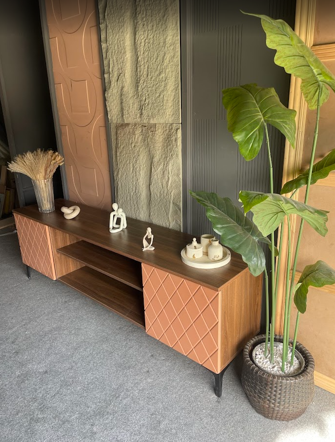 Diamond carved TV Console